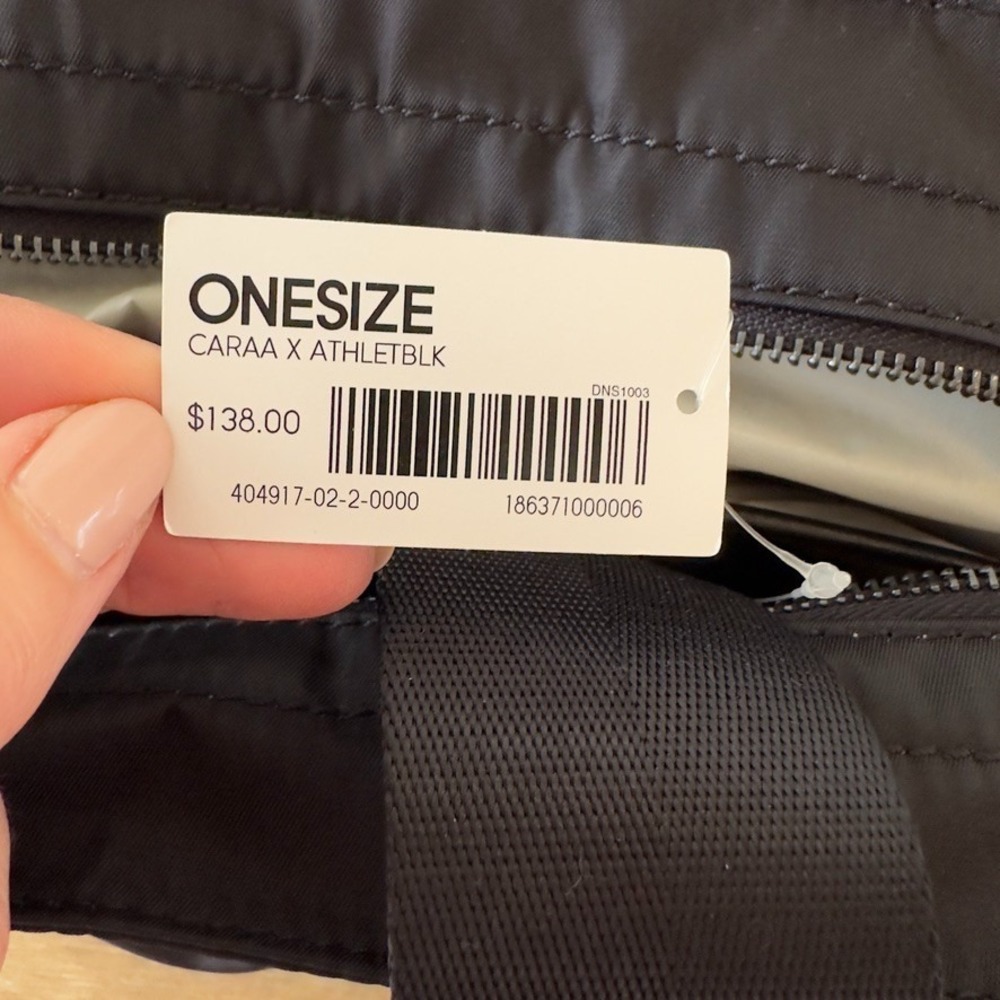 NEW Caraa x Athleta Collab City Tote-Gym Bag-Laptop Weekender-Black-Nylon Lghtwt - Picture 4 of 16